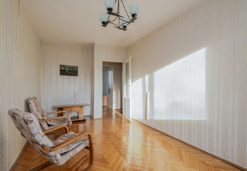 Najtaniej w Redłowie! 3 pokoje + kuchnia na 46m2!