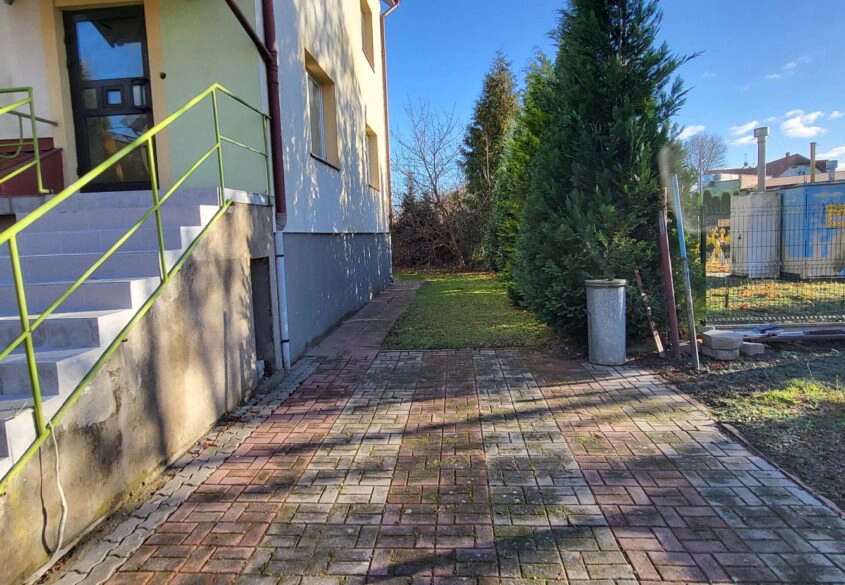 Duży dom dla rodzinny lub dla pracowników