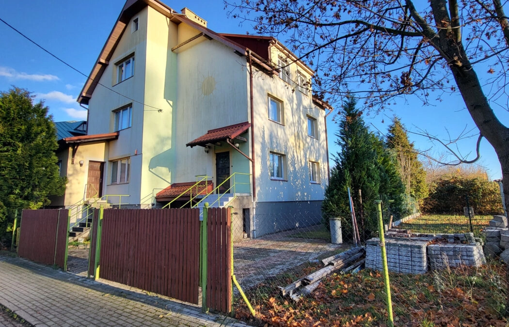 Duży dom dla rodzinny lub dla pracowników