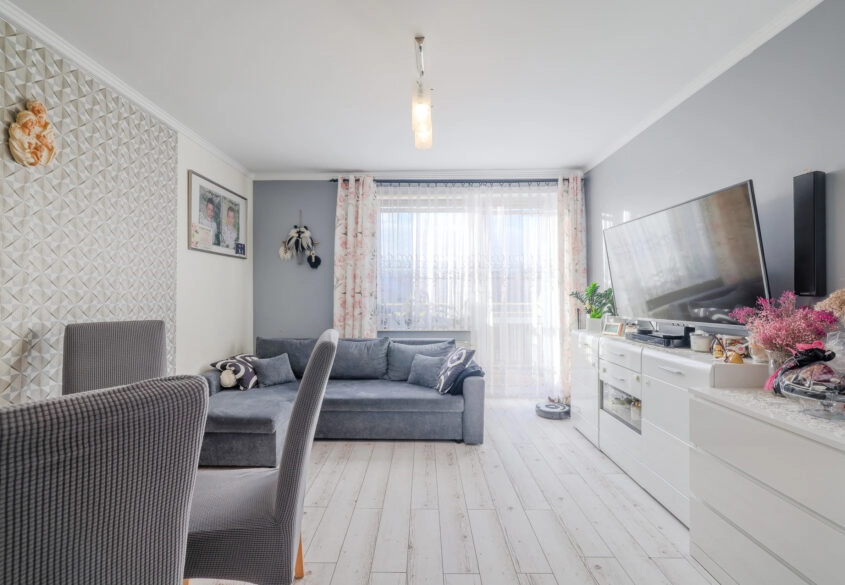 3 pokojowe mieszkanie, 2 balkony, ładny widok!