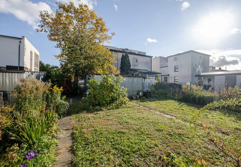 Mieszkanie z garażem i duzym ogródkiem