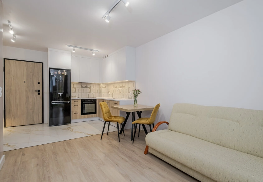 2pok.+ ogródek i miejsce postojowe wraz z komórką!