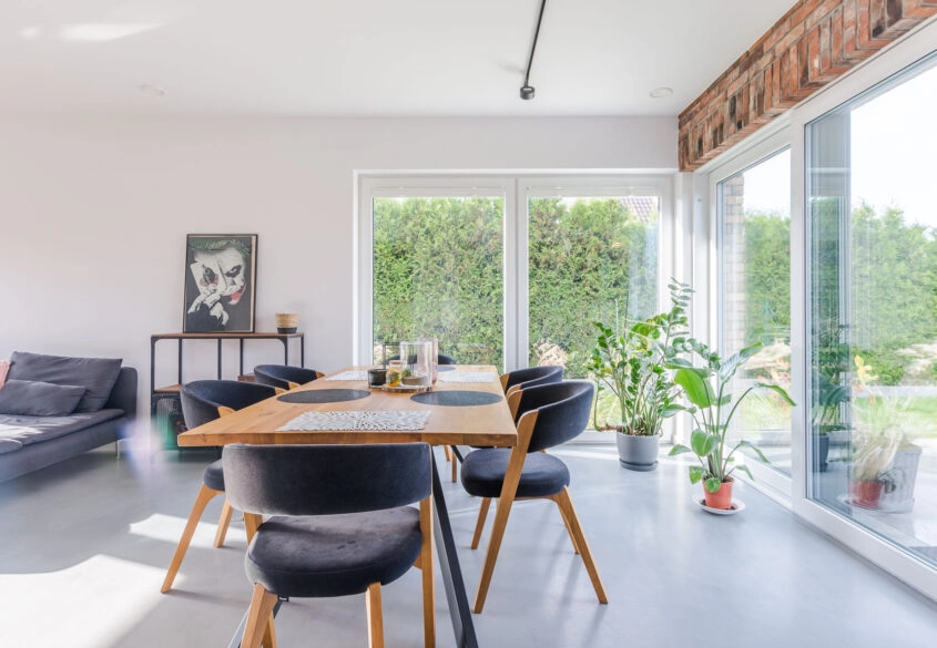 Ładny dom, pompa ciepła, fotowoltaika, rekuperacja