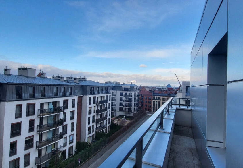 Apartament w Śródmieściu, 3 pokoje z m. postojowym