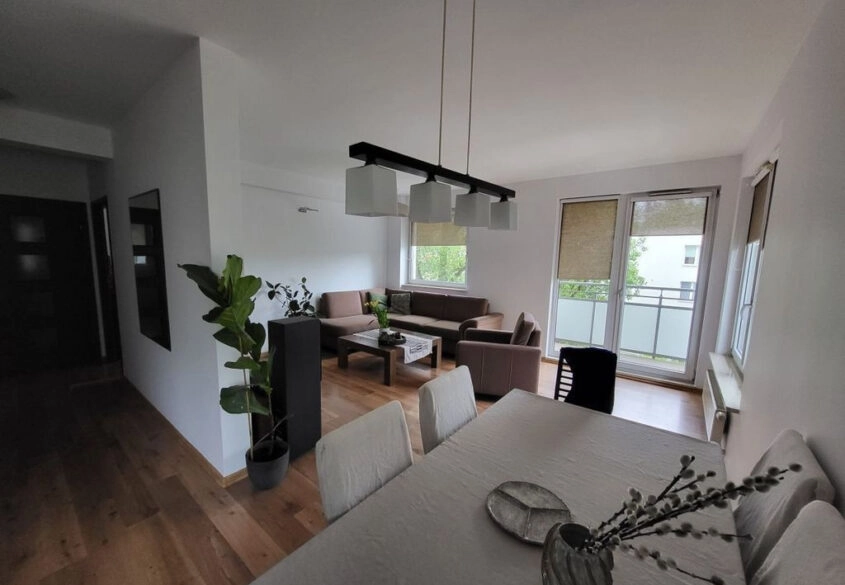 NA SPRZEDAŻ  PRZESTRONNE 2 POKOJE W REDŁOWIE