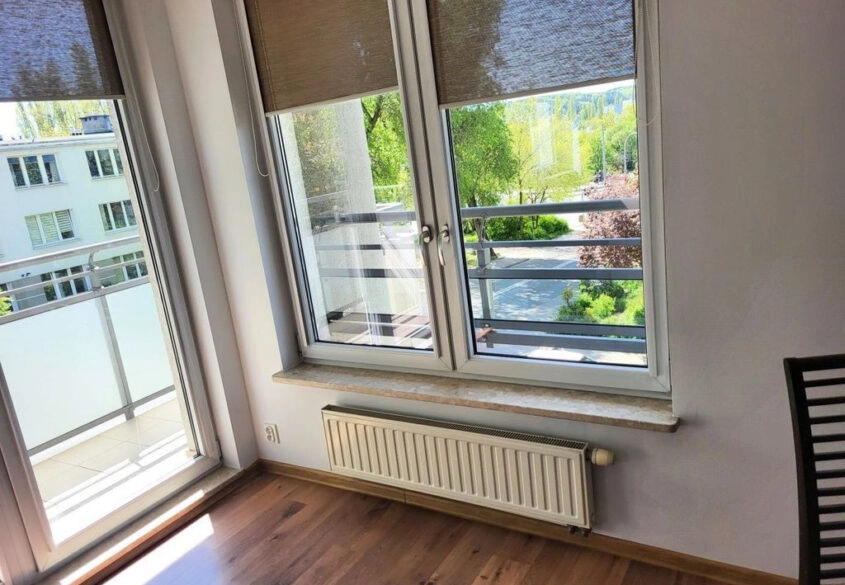 NA SPRZEDAŻ  PRZESTRONNE 2 POKOJE W REDŁOWIE