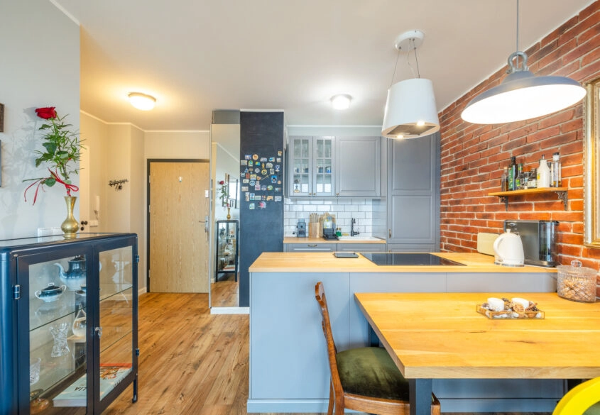 Nowoczesne 2 pokoje z komórką lok. i parkingiem