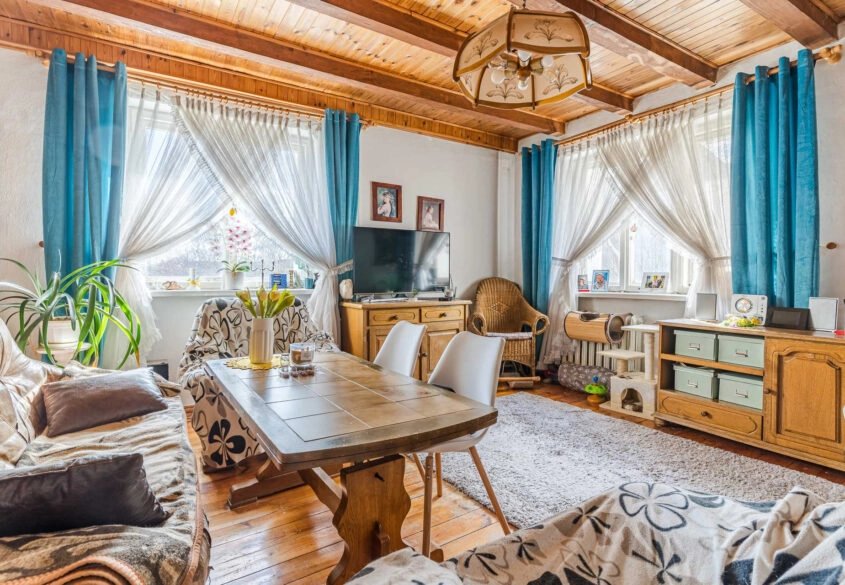 Dwupoziomowe mieszkanie, duży balkon z widokiem!