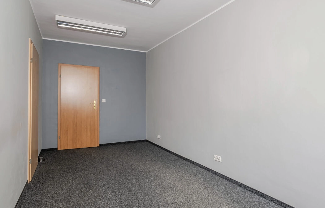 Opłaty wliczone w czynsz | Winda |  6 do wyboru