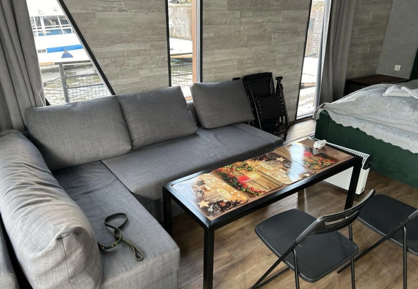 Na sprzedaż: wyjątkowy houseboat w Marinie