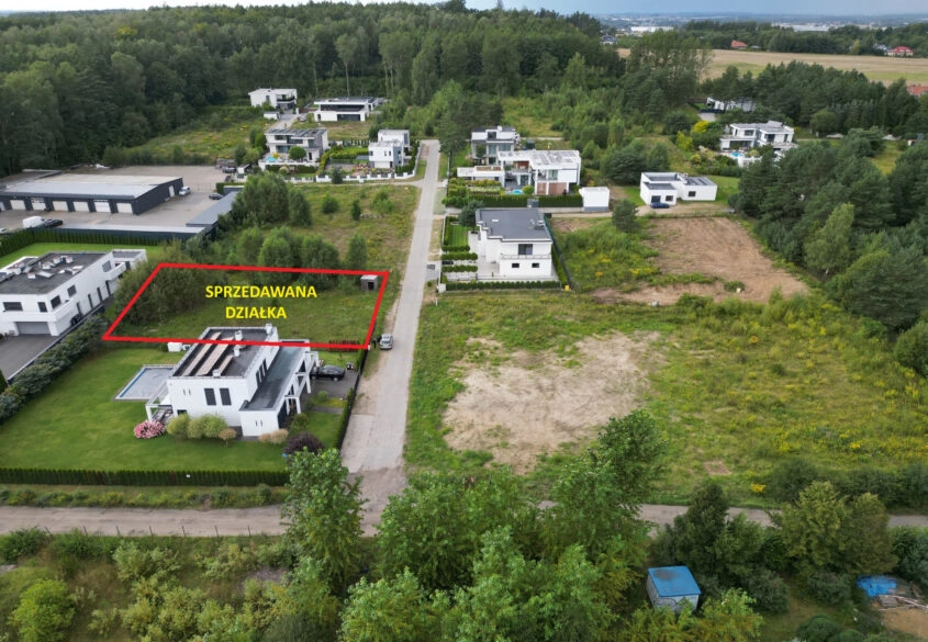 Duża działka w mieście blisko lasu!