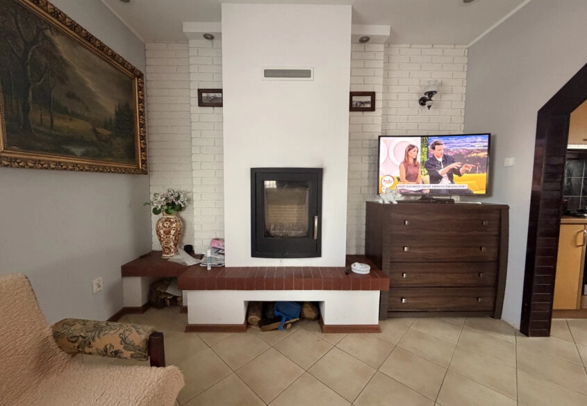 Domek murowany/Jezioro /3 garaże