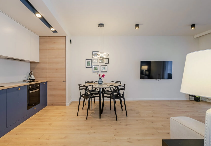 2 pokoje blisko plaży/gotowiec/od zaraz/GARAŻ