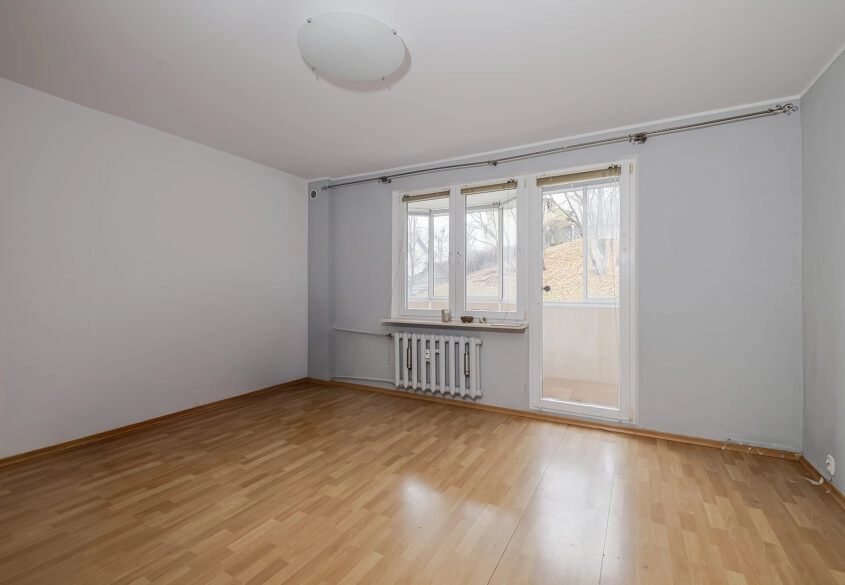 3 pokoje z dużą loggią! Blisko pełnej komunikacji