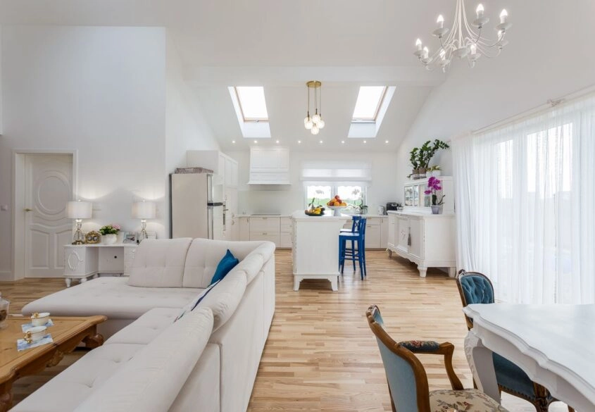 Piękny, parterowy dom w Różynach.