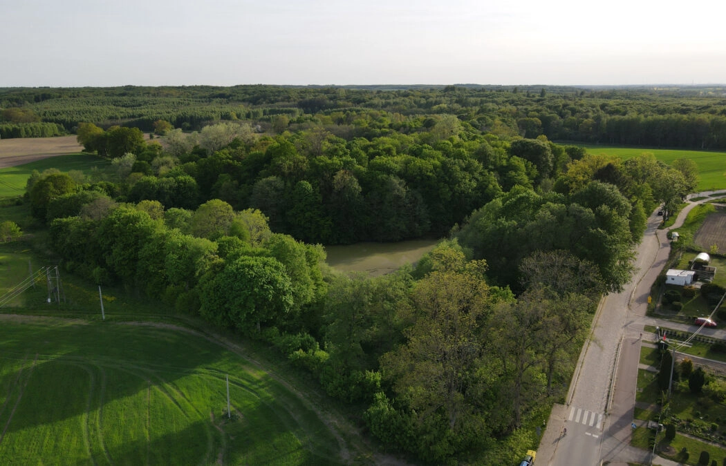 Świetna działka inwestycyjna przy kanale Elbląskim