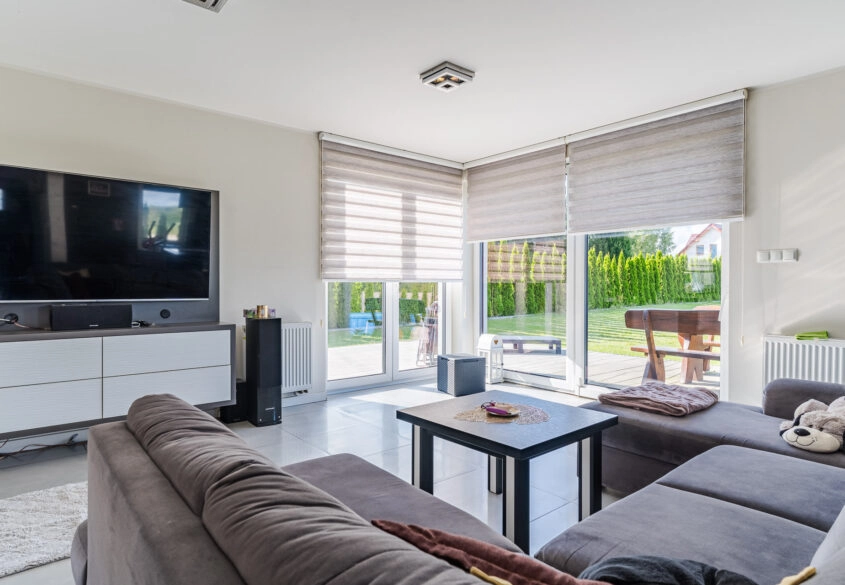 Ładny dom, duża działka, fotowoltaika pompa ciepła