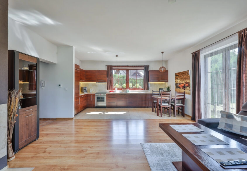 Wolnostojący dom - 800m2 działki