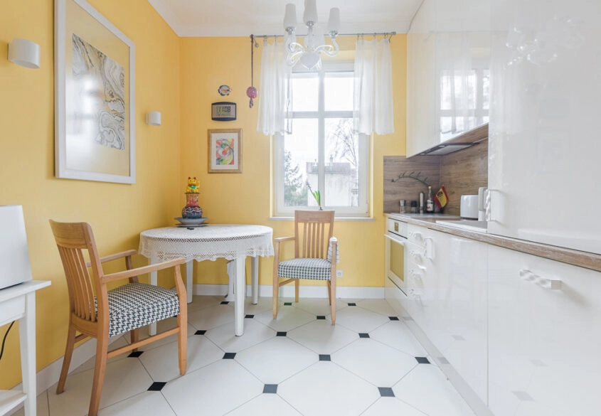 Wyjątkowy apartament w przedwojennej willi pod las