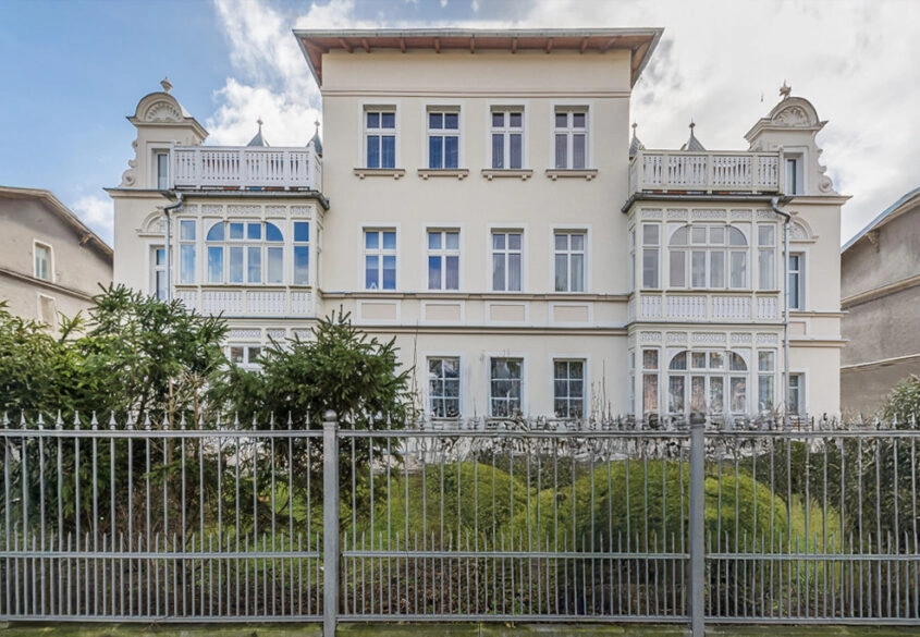 Wyjątkowy apartament w przedwojennej willi pod las