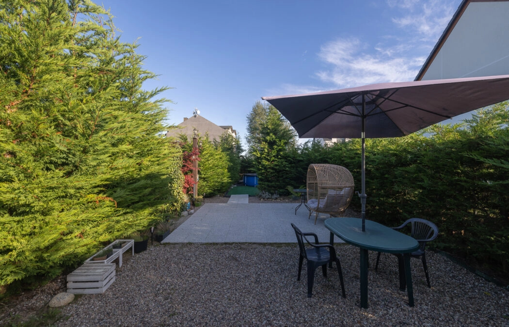 DOM WOLNOSTOJACY W DOSKONAŁEJ LOKALIZACJI PĘPOWA