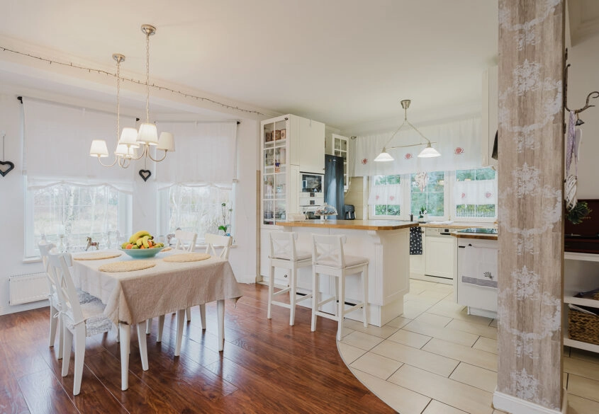 Pszczółki Piękny dom z ogrodem 20 km od Gdańska