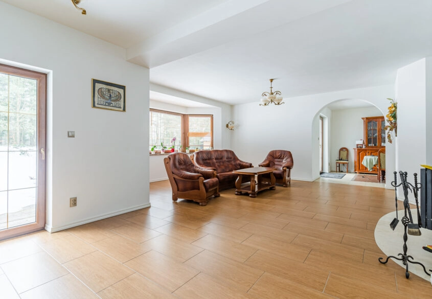 2 domy na 2 hektarach wśrodku lasu!