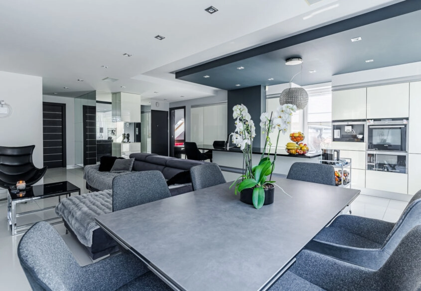 3 pokoje, 2 tarasy, 3 miejsca post., 2 piwnice!