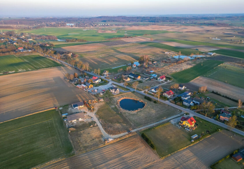 Działka budowlana uzbrojona!!!  1000 m2 k. Trąbek
