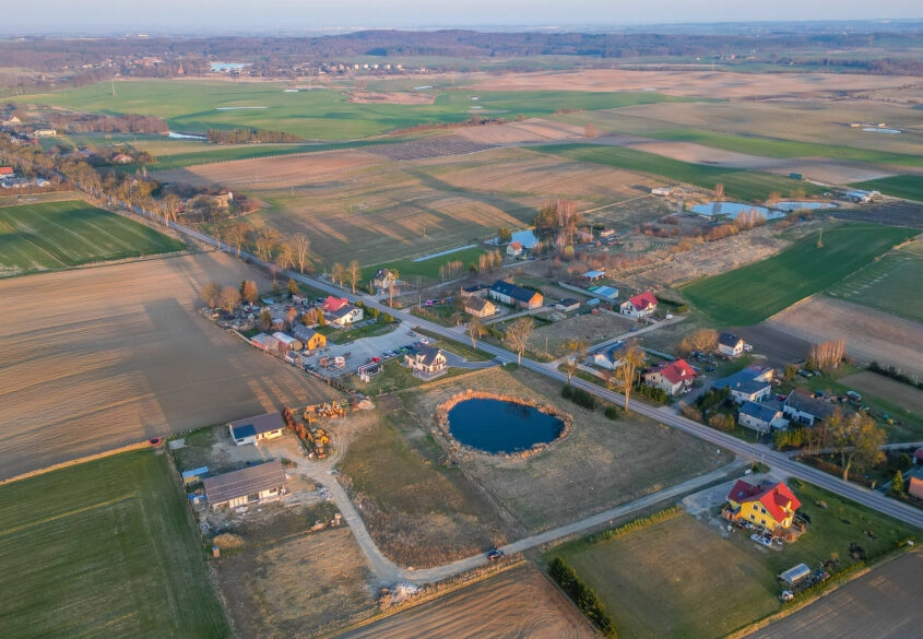 Działka budowlana uzbrojona!!!  1000 m2 k. Trąbek