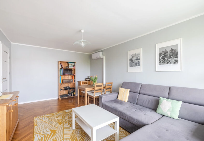 2 Pokoje z Klimatyzacją, Windą i Widokiem na Las!