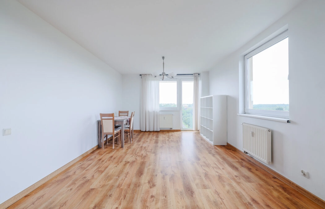 3pok. z pięknym widokiem i halą garażową