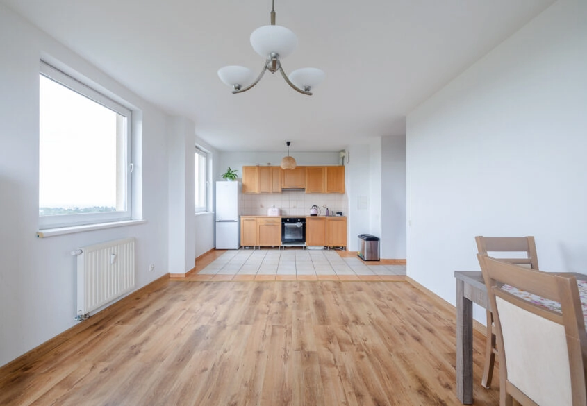 3pok. z pięknym widokiem i halą garażową