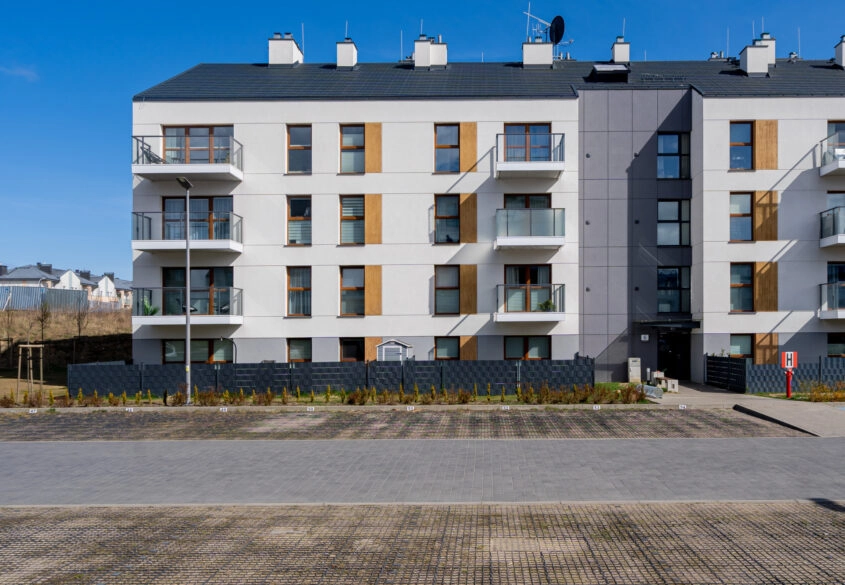 3-pokojowe mieszkanie z balkonem i komórką lokator