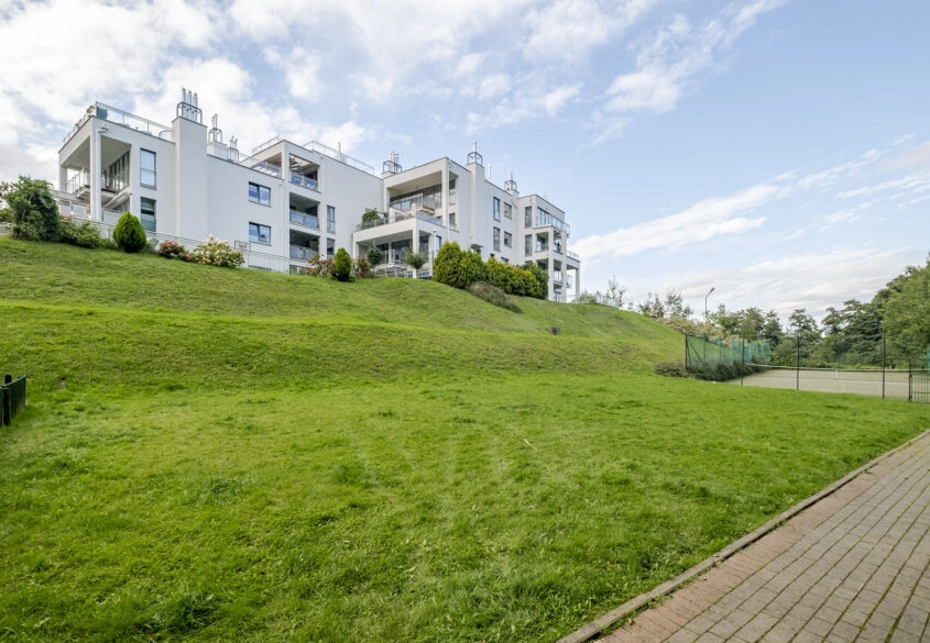 Premium | Widok na las | Kort tenis.| 2 msc w hali