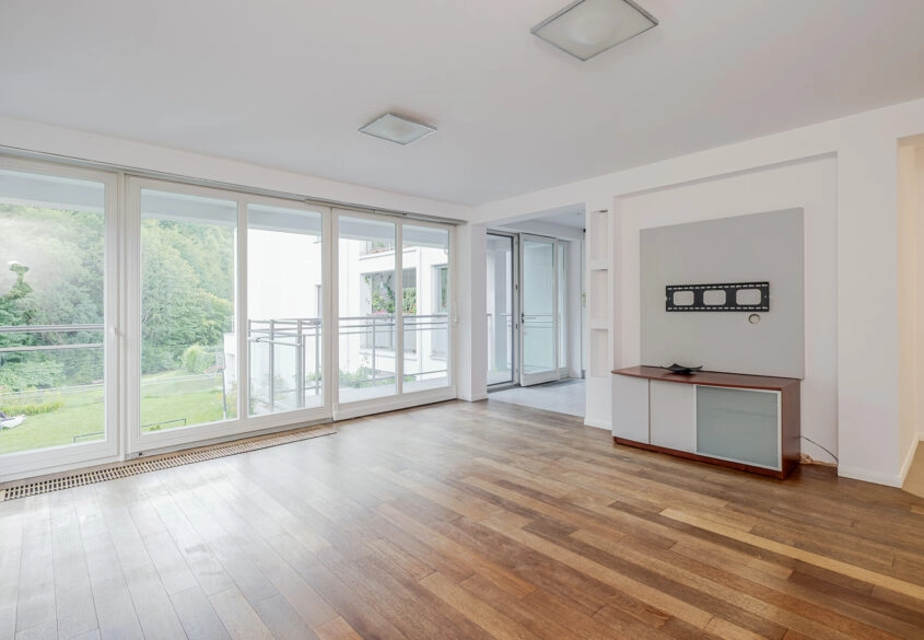 Premium | Widok na las | Kort tenis.| 2 msc w hali