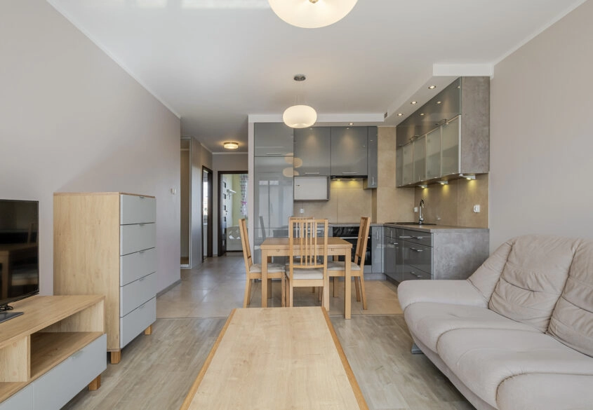 Przestronne 3pok. z dużym balkonem, od południa