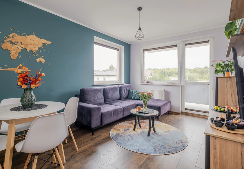 3 pokoje z dużym balkonem od południa