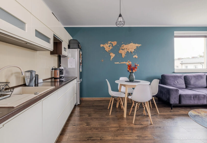 3 pokoje z dużym balkonem od południa