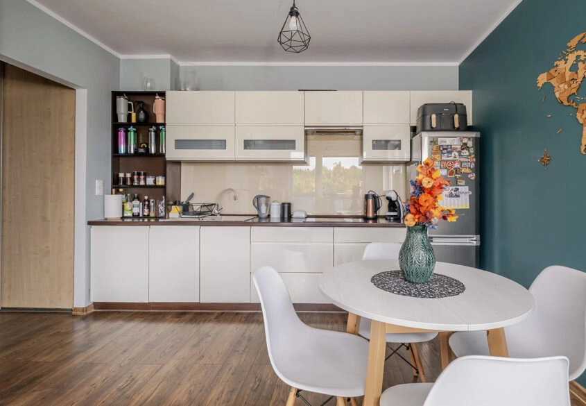 3 pokoje z dużym balkonem od południa