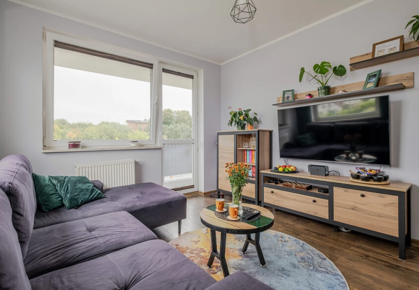 3 pokoje z dużym balkonem od południa