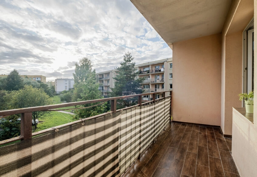 2 POKOJE NA KARWINACH/BLISKO KOMUNIKACJI MIEJSKIEJ