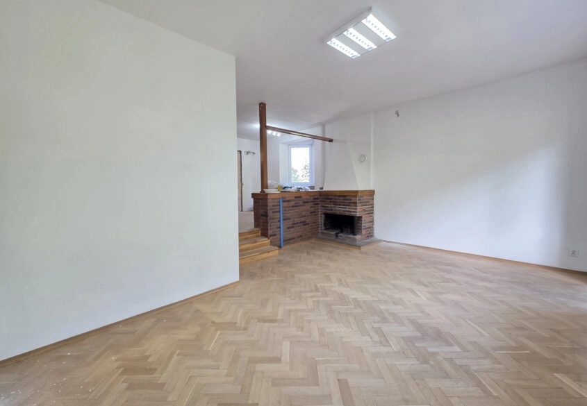 Dom z ogrodem i dużym garażem w cichej okolicy!