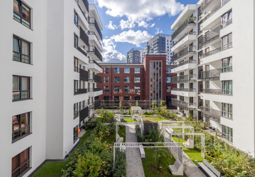 Apartament 4 pokojowy, 2 miejsca w hali