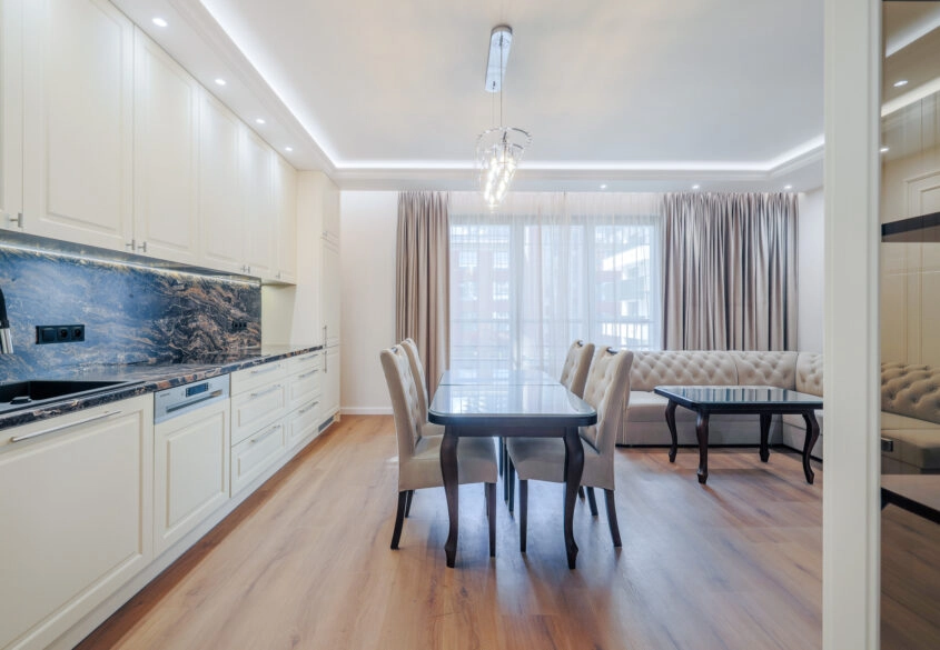 Apartament 4 pokojowy, 2 miejsca w hali