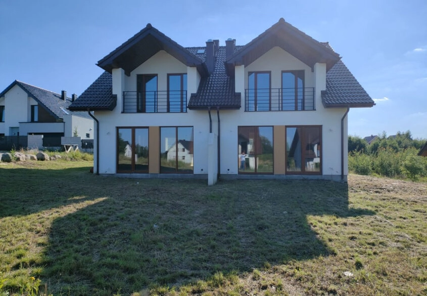 Komfortowy bliźniak nad jeziorem!