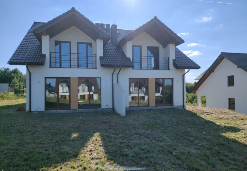 Komfortowy bliźniak nad jeziorem!