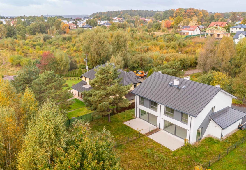 Nowoczesny dom premium z prywatną aleją dębową