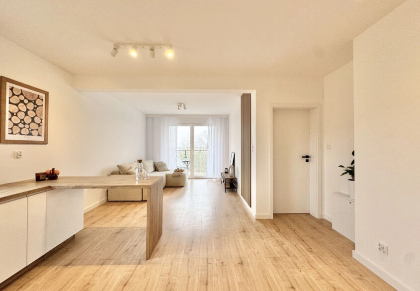 Nowe wykończone mieszkanie bez PCC, garaż