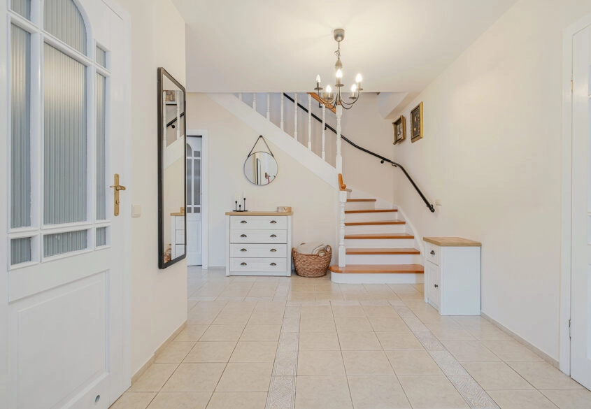 Dom 279 m² z mieszkaniem 47 m² Kosakowo